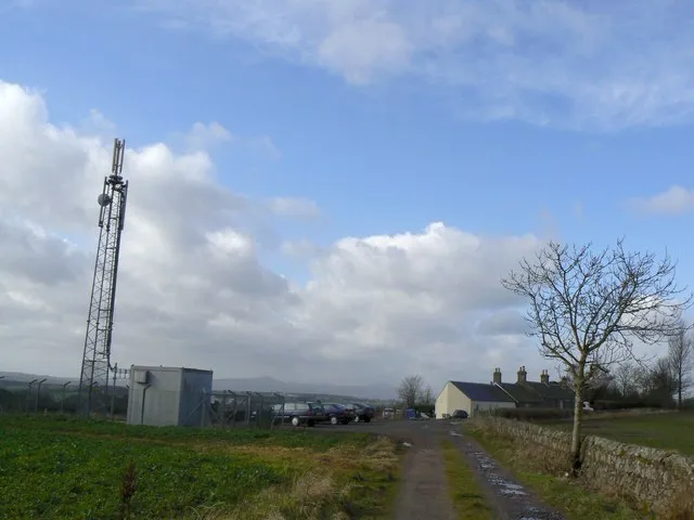 Dead Air Is Alive: The Sound Artists Turning Abandoned Frequencies Into Something Haunting