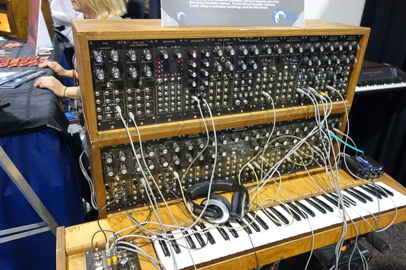 Dead Hardware Walking: Inside the Obsessive Hunt for Obsolete Tech